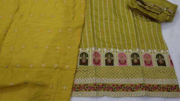 Kurta Pant with Dupatta - Image 6