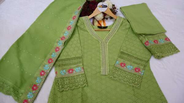 Kurta Pant with Dupatta - Image 2