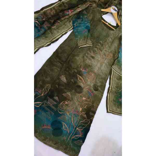 Kurta pant with Dupatta - Image 3