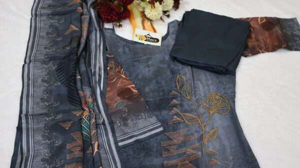 Kurta Pant with Dupatta - Image 4