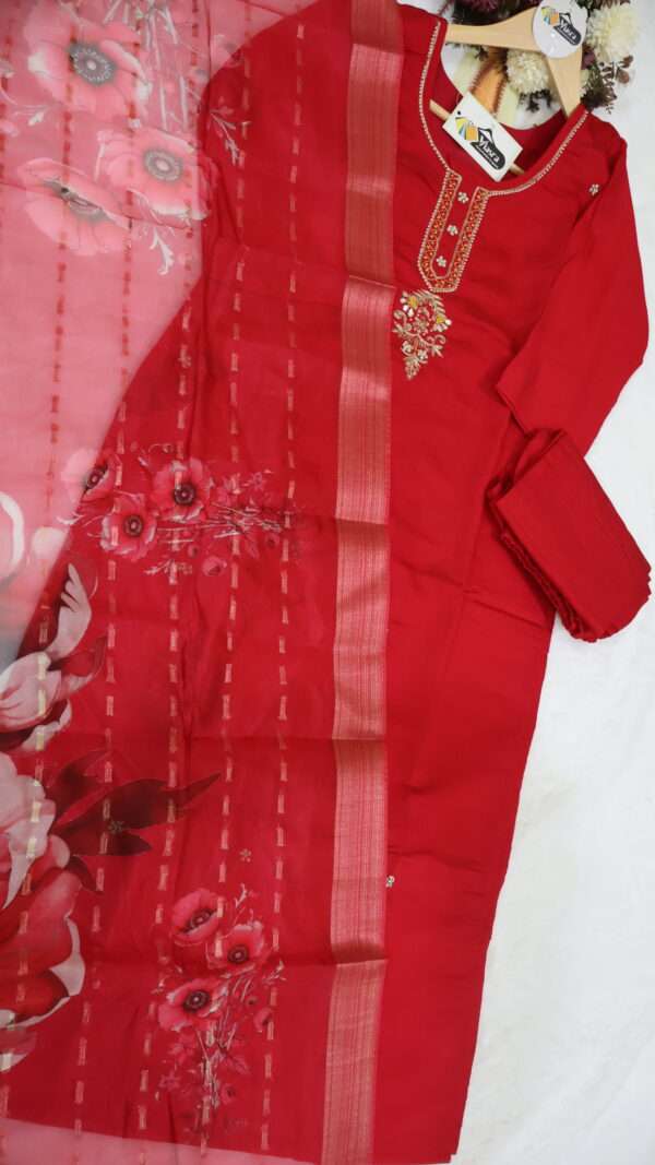 Kurta Pant with Dupatta - Image 5