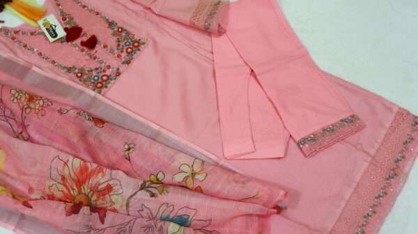 Kurta Pant with Dupatta - Image 4