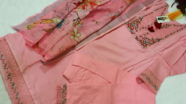 Kurta Pant with Dupatta - Image 2