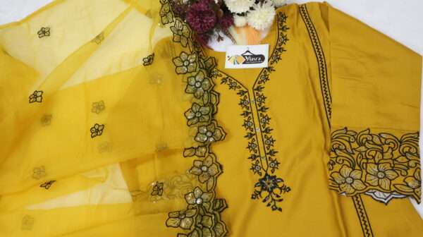 Kurta Pant with Dupatta - Image 7