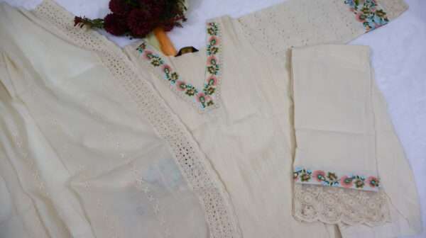 Kurta Pant with Dupatta - Image 5