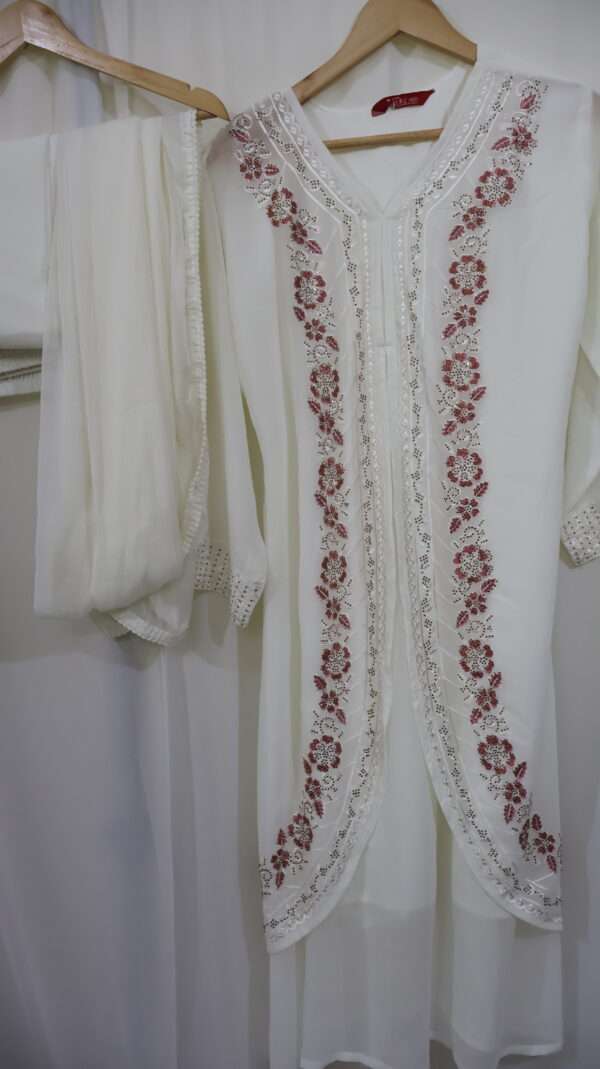 Off White Co-Ords Set - Image 5